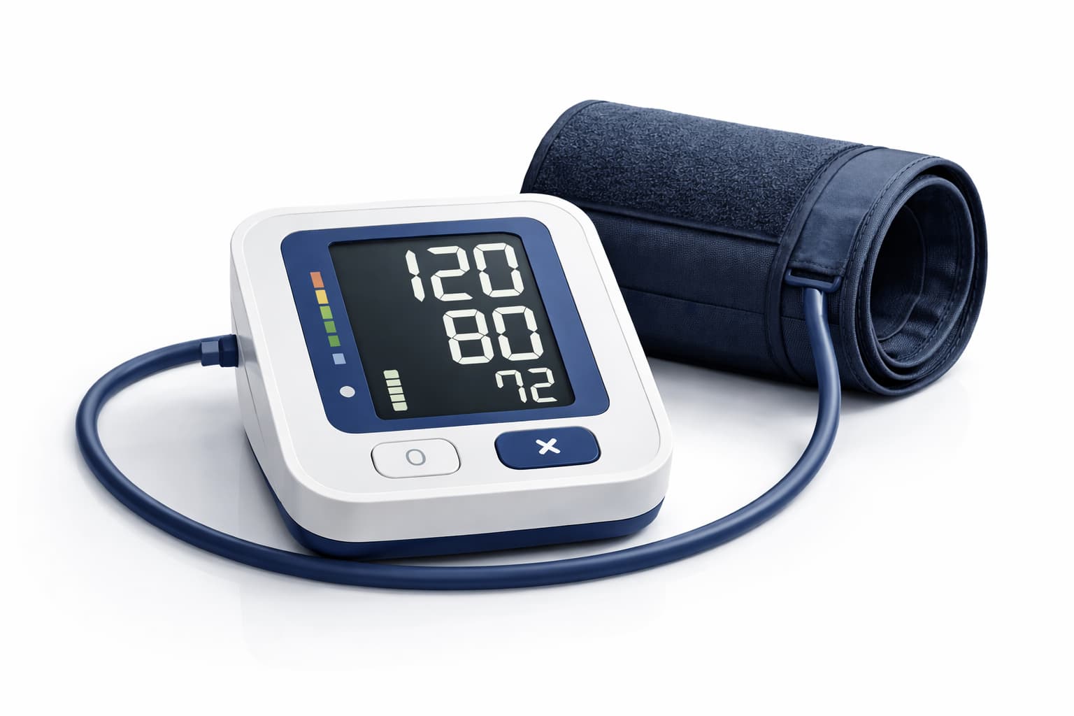 Tensiómetro digital automático de brazo con pantalla LCD mostrando lectura 120/80 mmHg